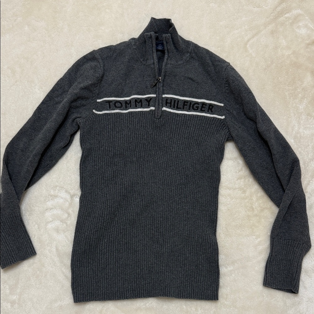 Tommy Hilfiger Women’s Charcoal Zip-Up Sweater Large